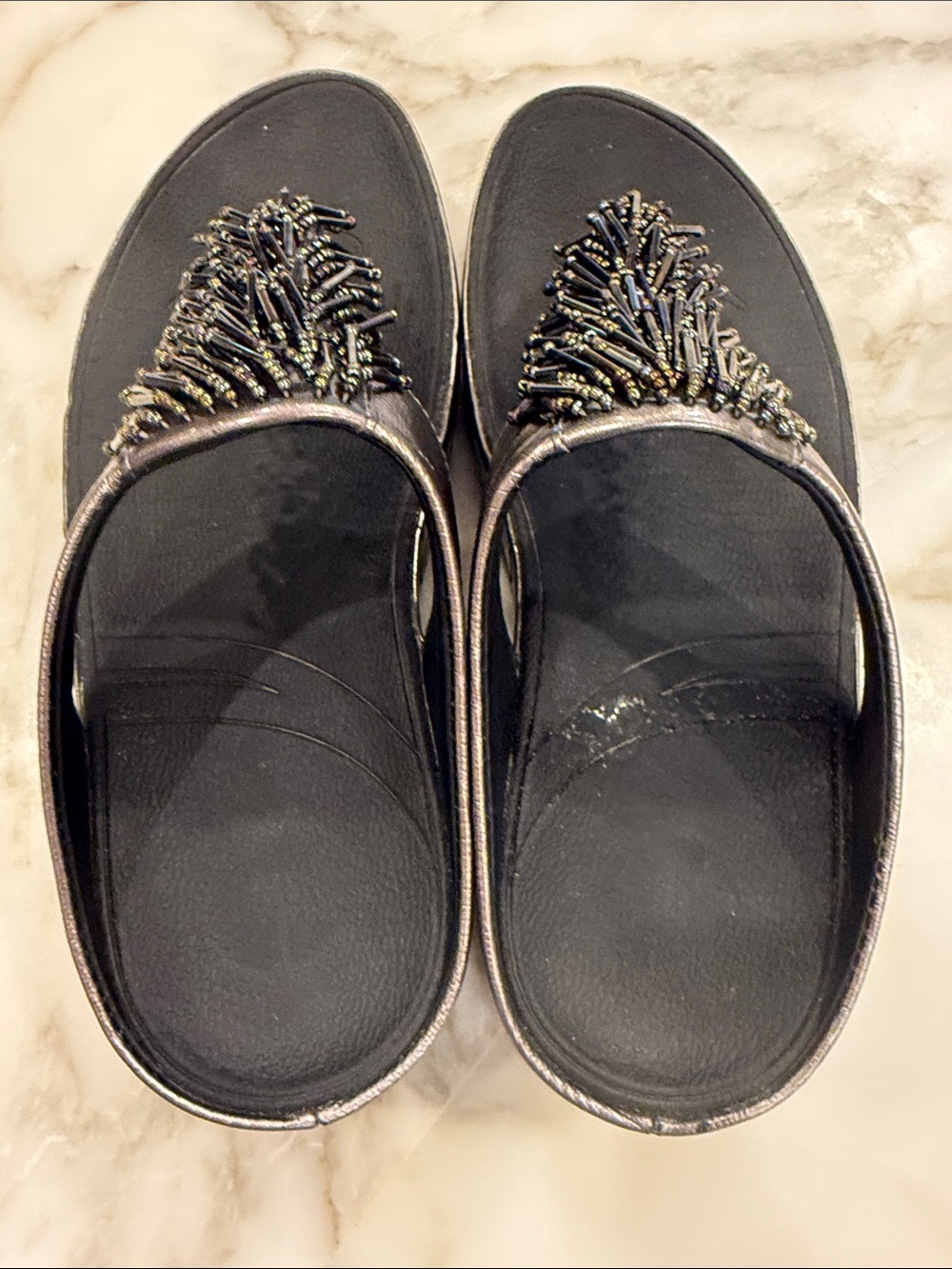 Beaded Pewter Women's Fit Flop Thong Sandals - Picture 4 of 7